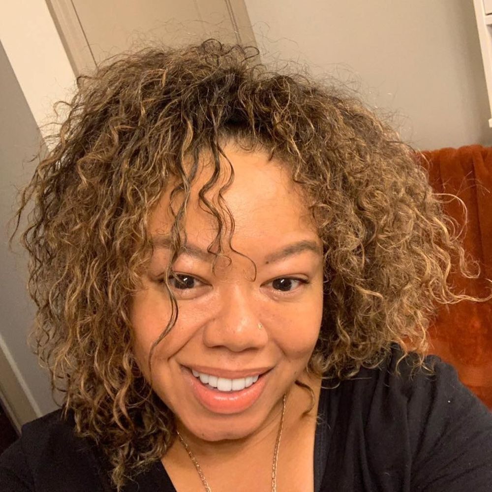 Meet your Posher, Shanel